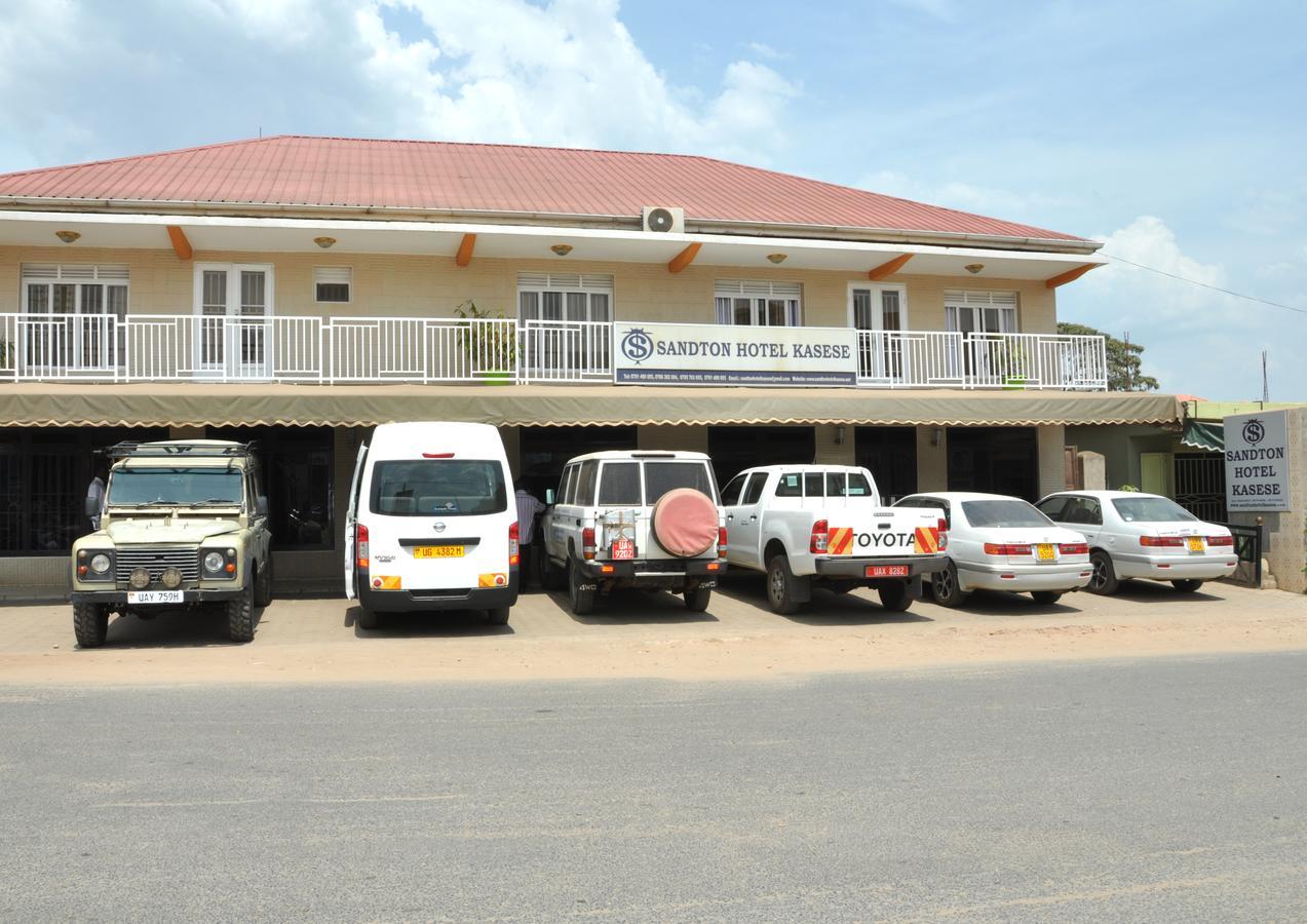Sandton Hotel Kasese Kültér fotó